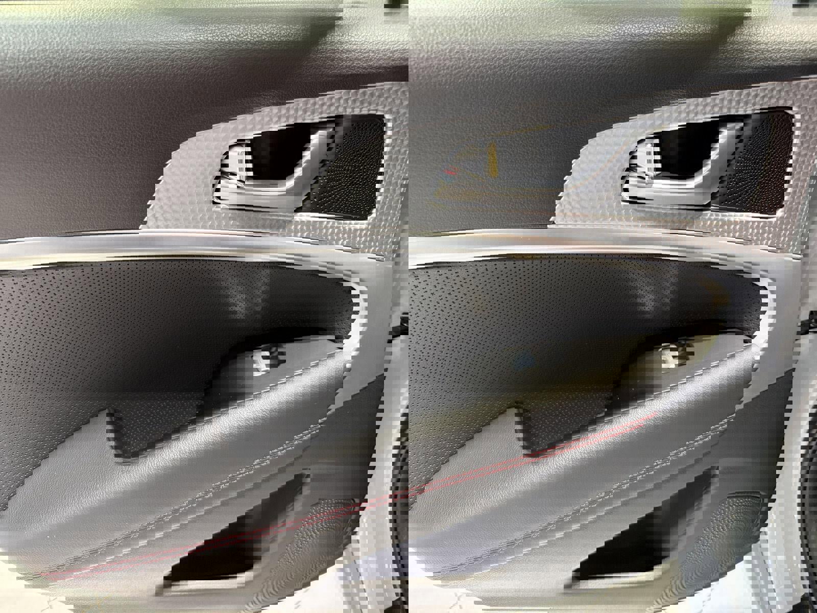 Used 2023 Genesis G70 2.0T w/ Sport Prestige Package image 27