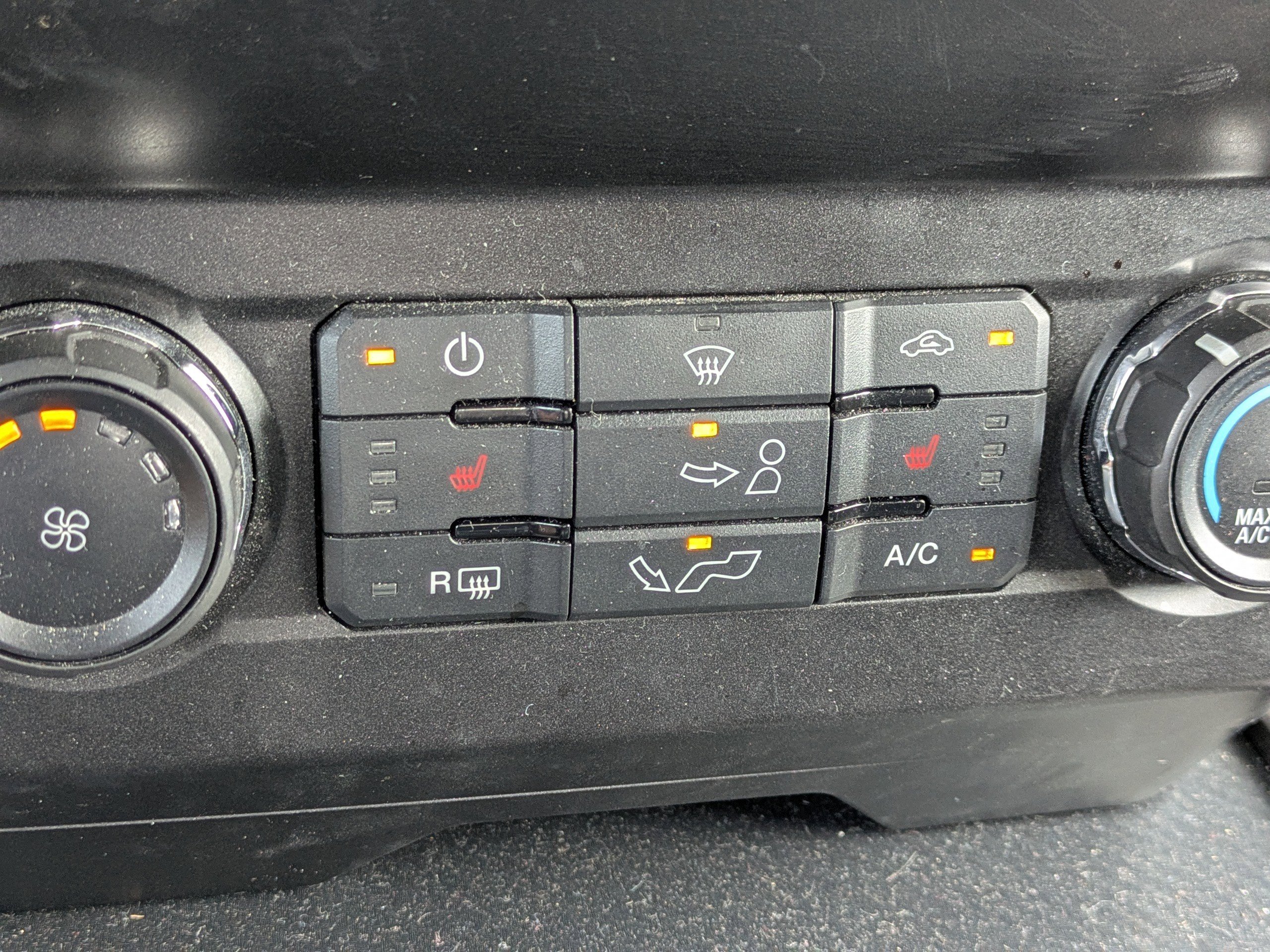 Used 2019 Ford F150 XLT w/ Equipment Group 302A Luxury AWD/4WD image 30