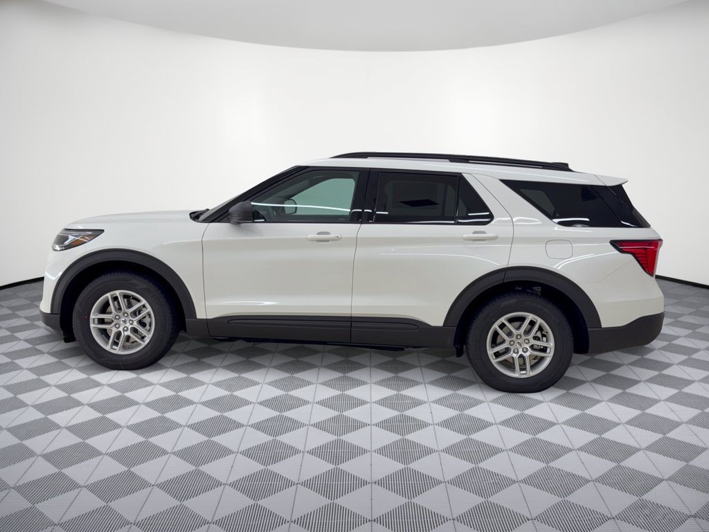 New 2027 Ford Explorer Active w/ Active Comfort Package RWD image 2