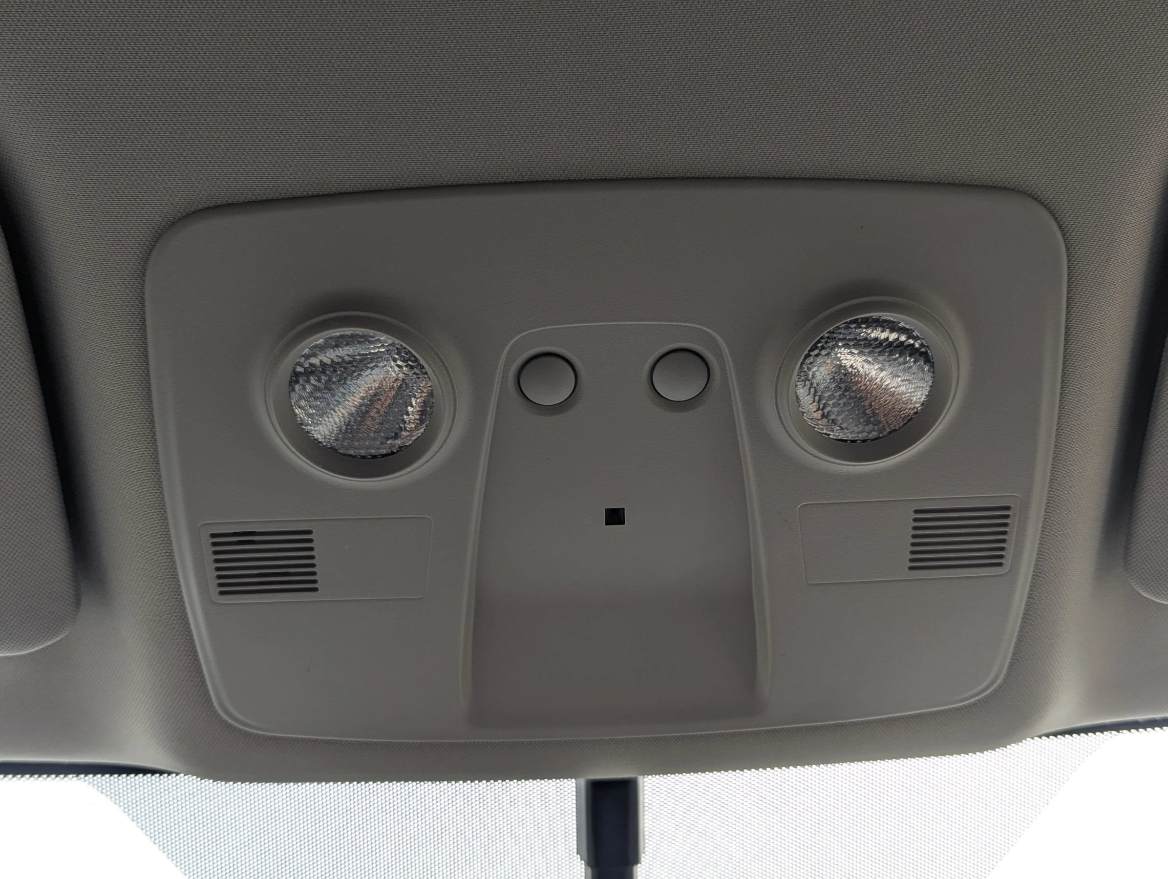 Used 2011 Chevrolet Traverse LS FWD image 25
