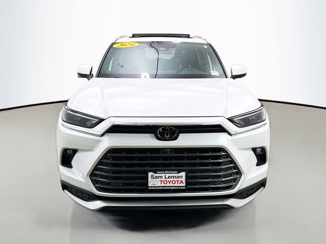 Used 2024 Toyota Grand Highlander AWD Hybrid image 2