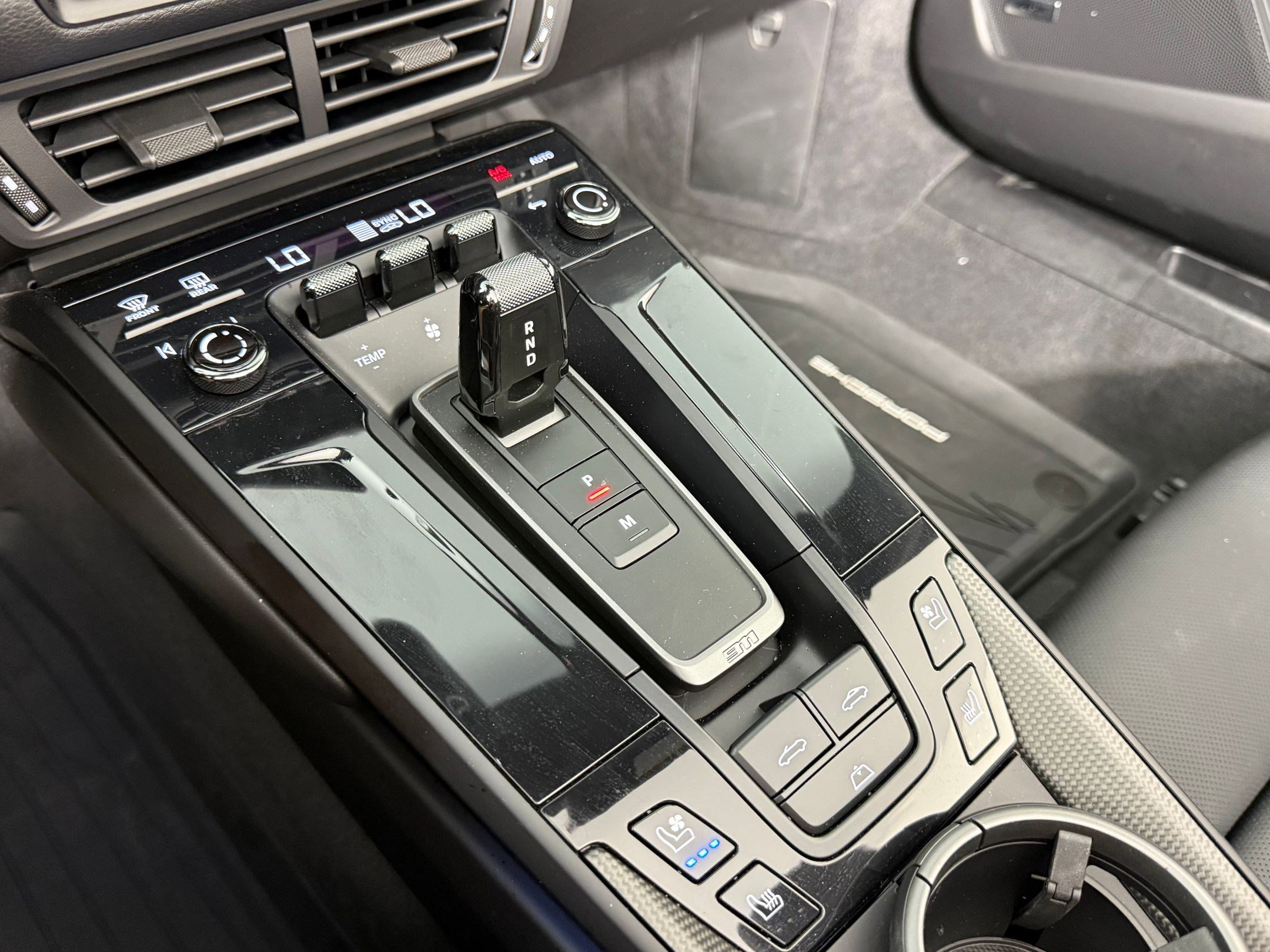 Certified 2025 Porsche 911 Carrera image 24