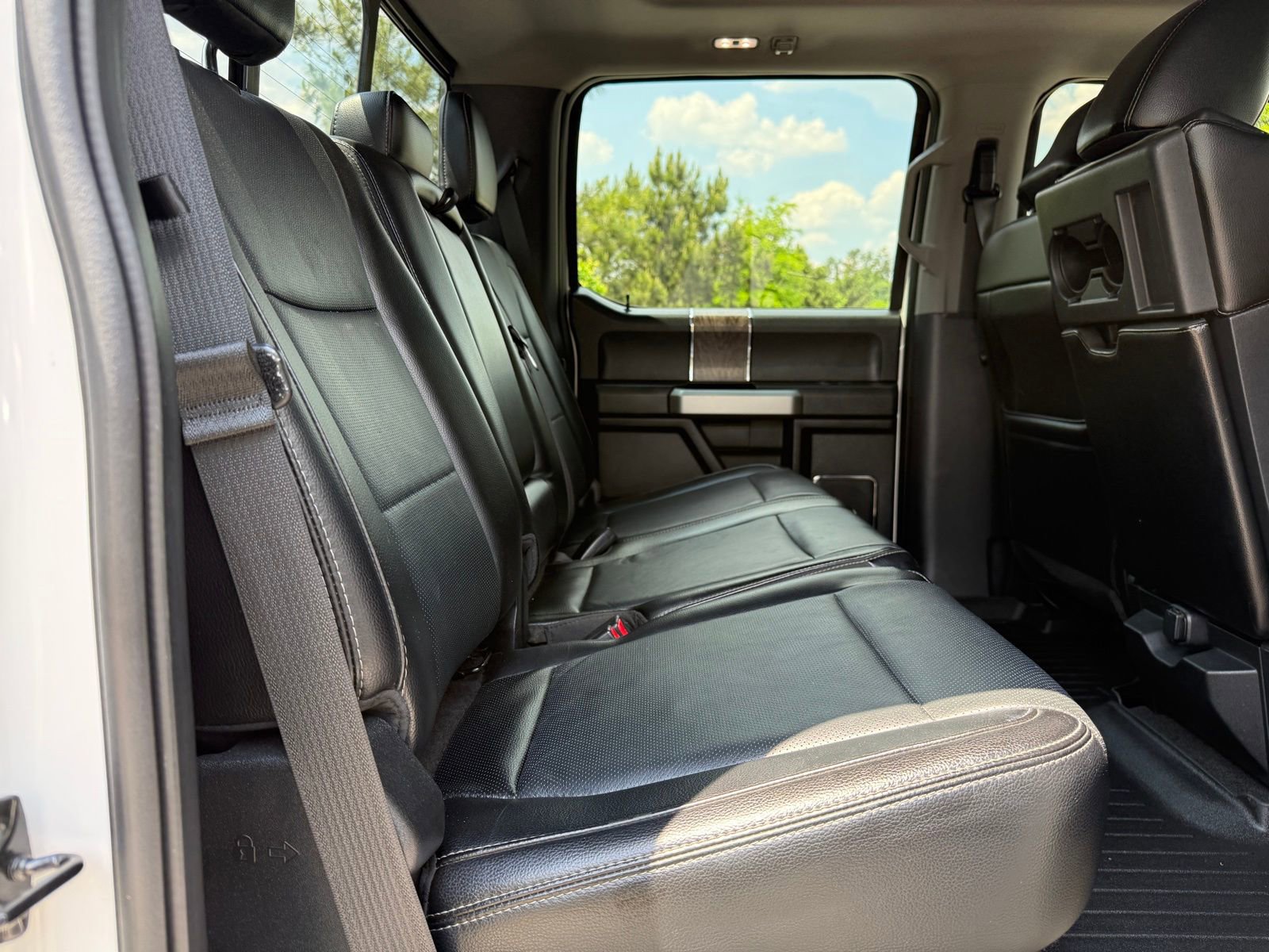 Used 2017 Ford F250 Lariat w/ Lariat Ultimate Package AWD/4WD image 38