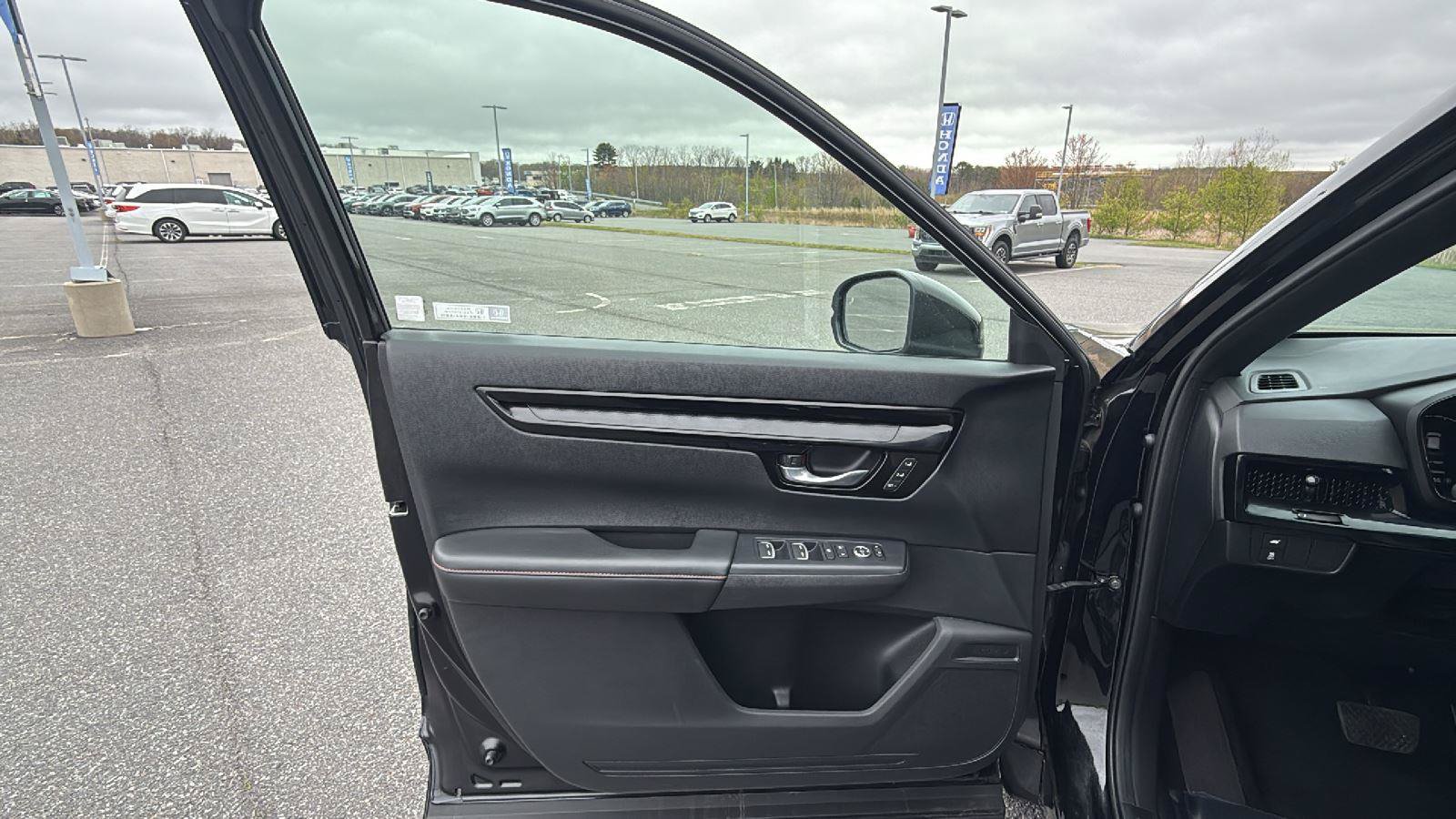 Certified 2024 Honda CR-V Sport Touring image 24