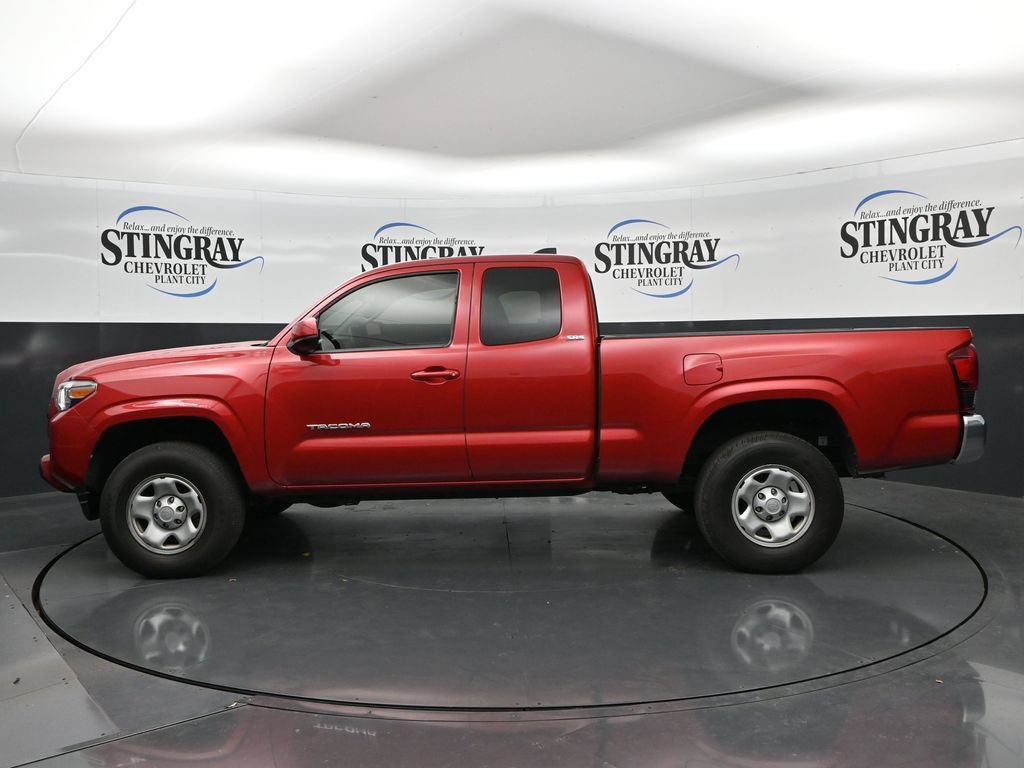 Used 2022 Toyota Tacoma SR5 RWD image 4