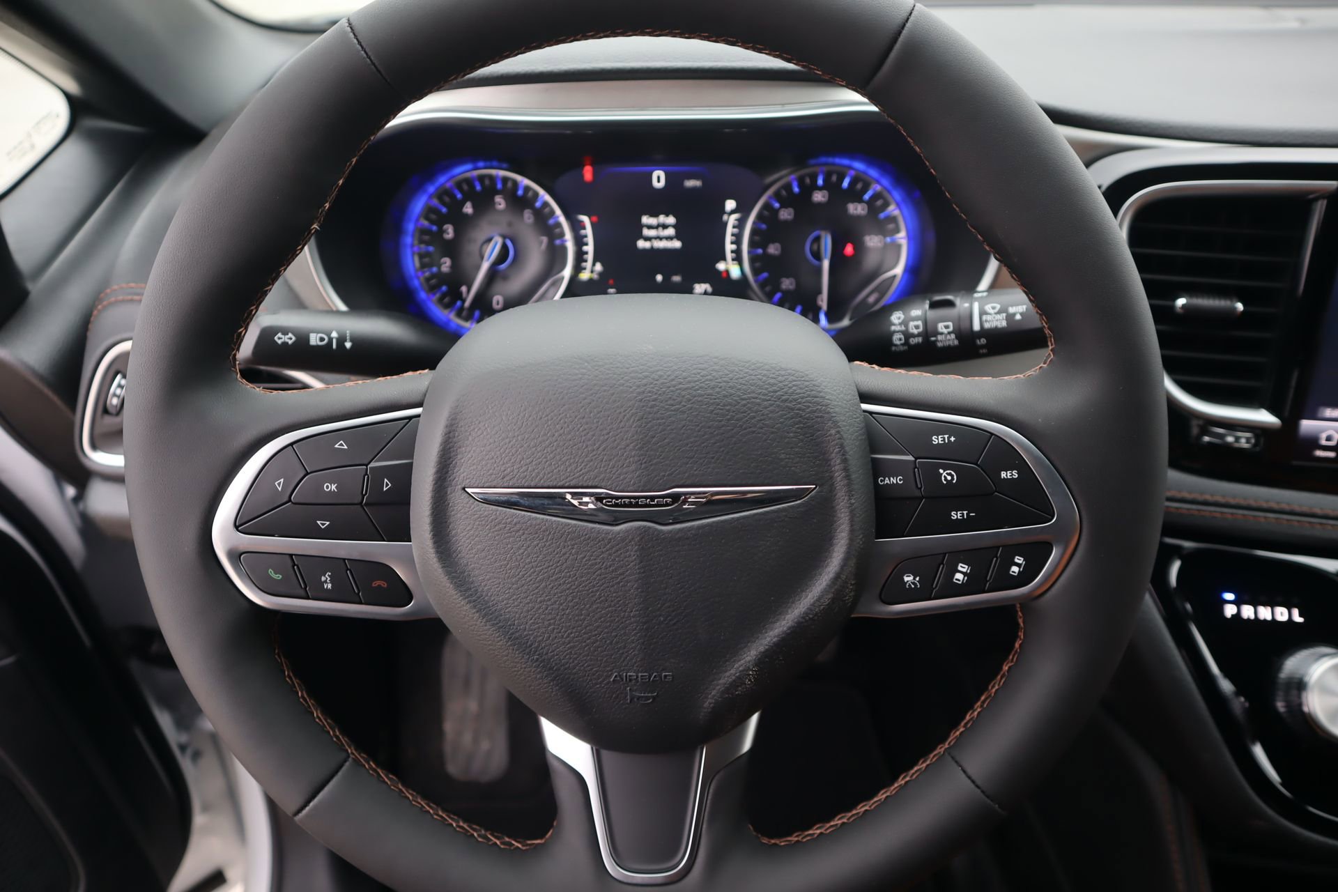 New 2026 Chrysler Pacifica Pinnacle image 3