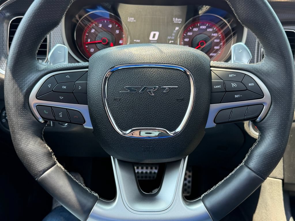 Used 2018 Dodge Charger SRT Hellcat w/ Harman/Kardon Audio Group RWD image 23