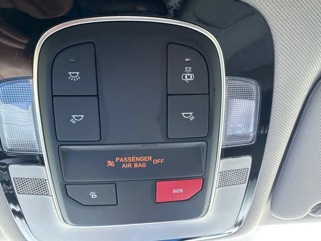 Certified 2023 Hyundai Santa Fe SEL FWD image 18