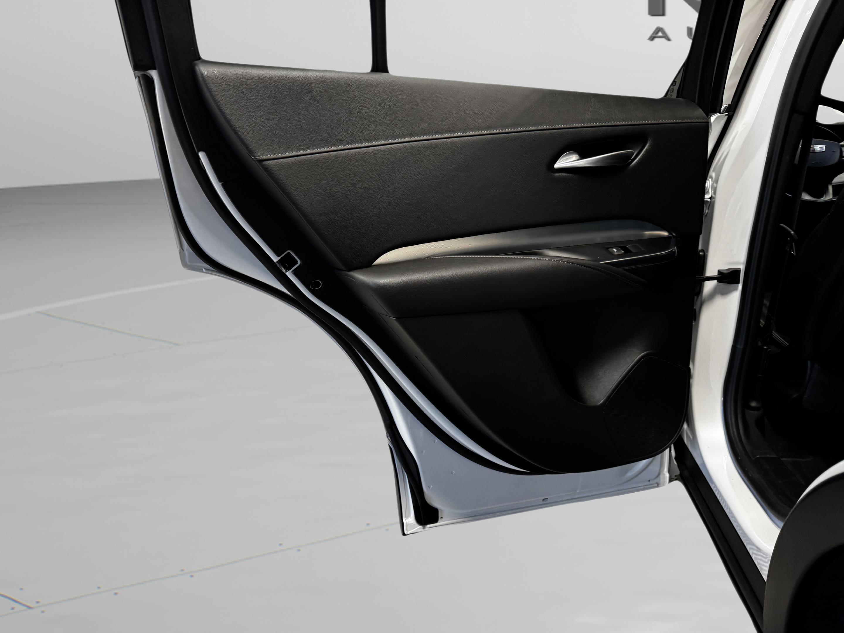 Used 2020 Cadillac XT4 Premium Luxury w/ Driver Awareness Package image 16