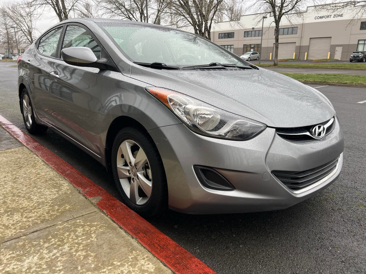 Used 2013 Hyundai Elantra GLS image 2