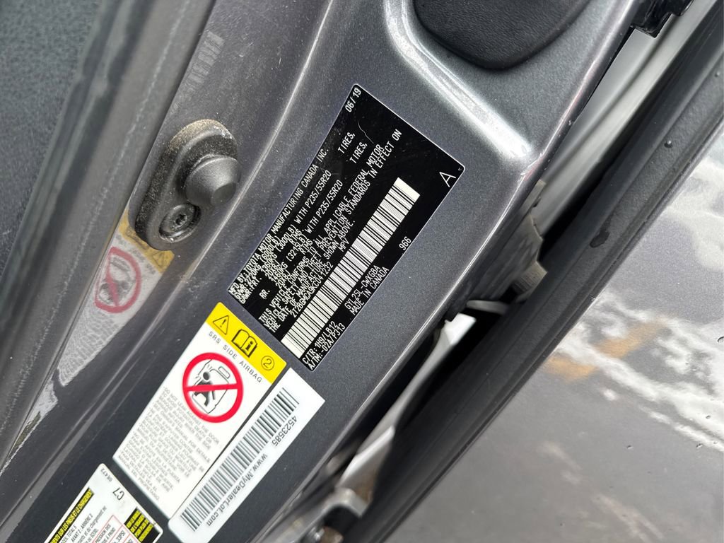 Used 2019 Lexus RX 450h AWD w/ Navigation Package image 16