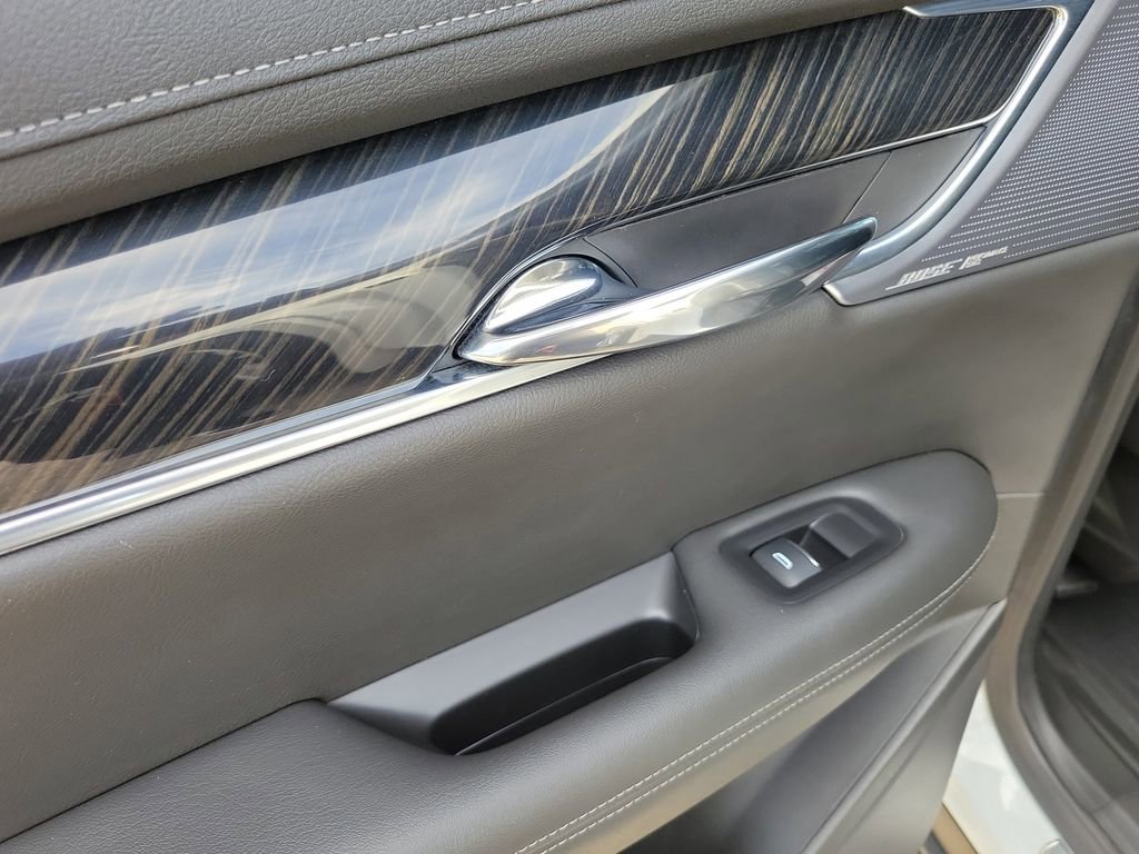 Used 2020 Cadillac XT6 Premium Luxury w/ LPO, Floor Liner Package image 18