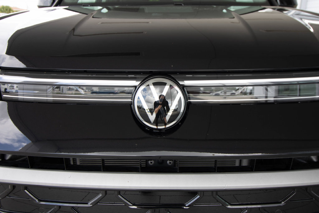 New 2026 Volkswagen Taos SEL AWD/4WD image 7