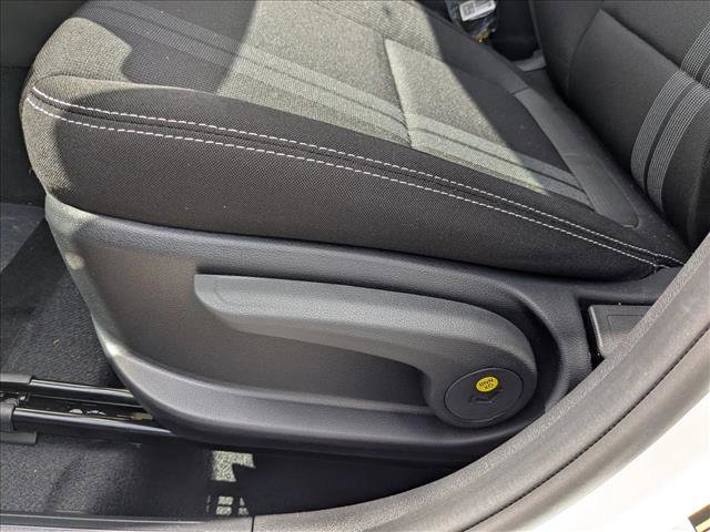 Used 2025 Hyundai Venue SEL image 4