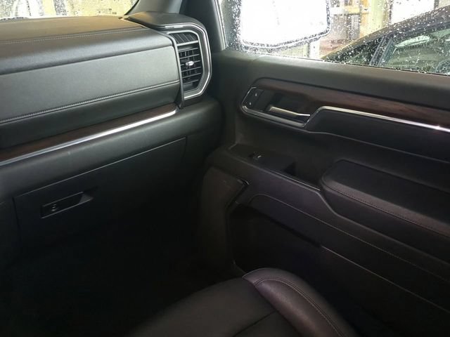 Used 2024 GMC Sierra 1500 SLT AWD/4WD image 19