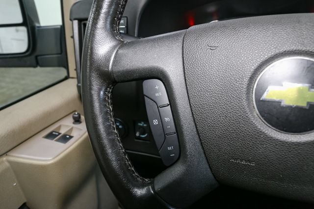 Used 2020 Chevrolet Express 2500 w/ Driver Convenience Package RWD image 23