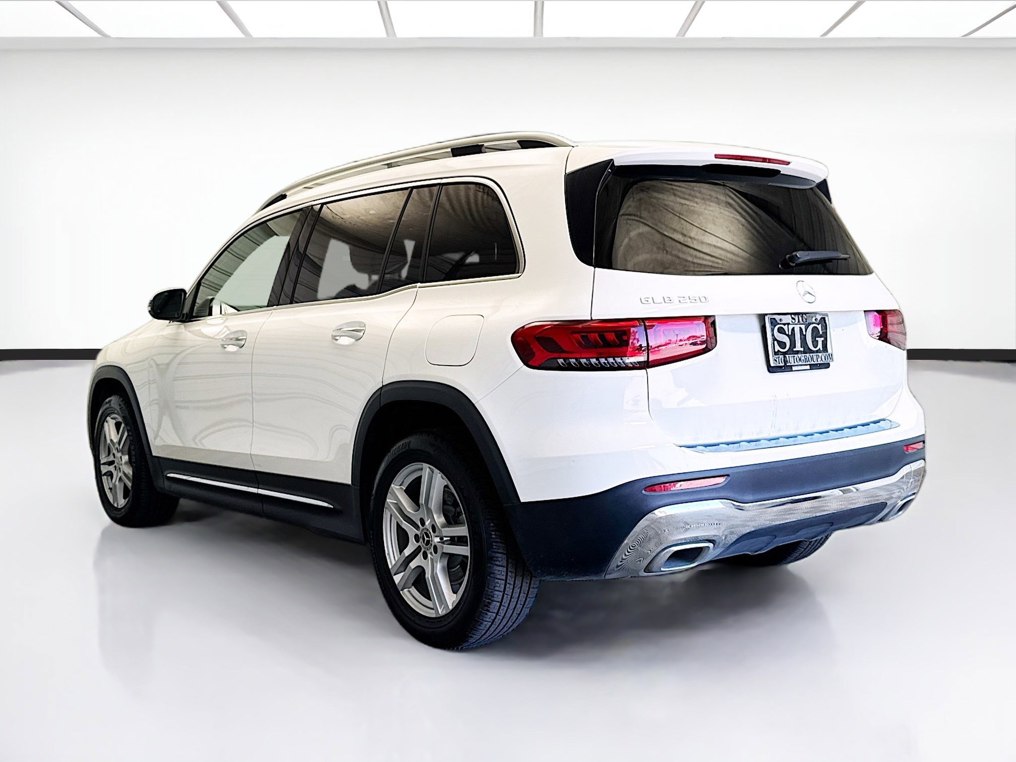 Used 2021 Mercedes-Benz GLB 250 image 6