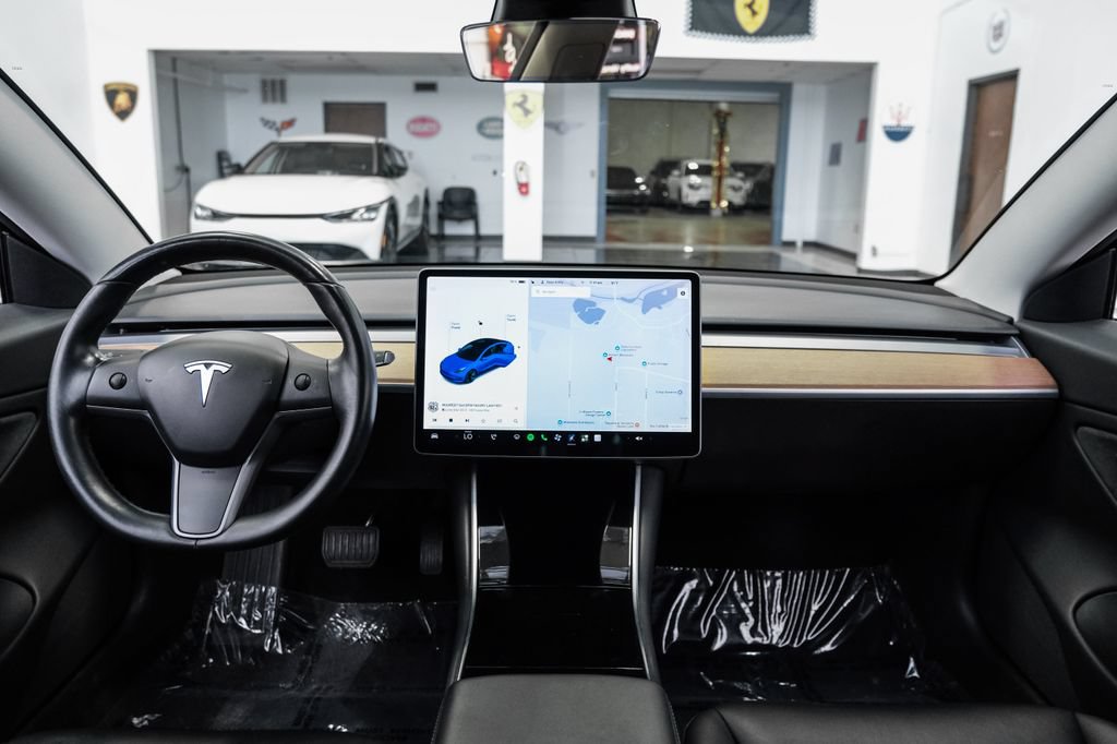 Used 2018 Tesla Model 3 Long Range AWD/4WD image 14