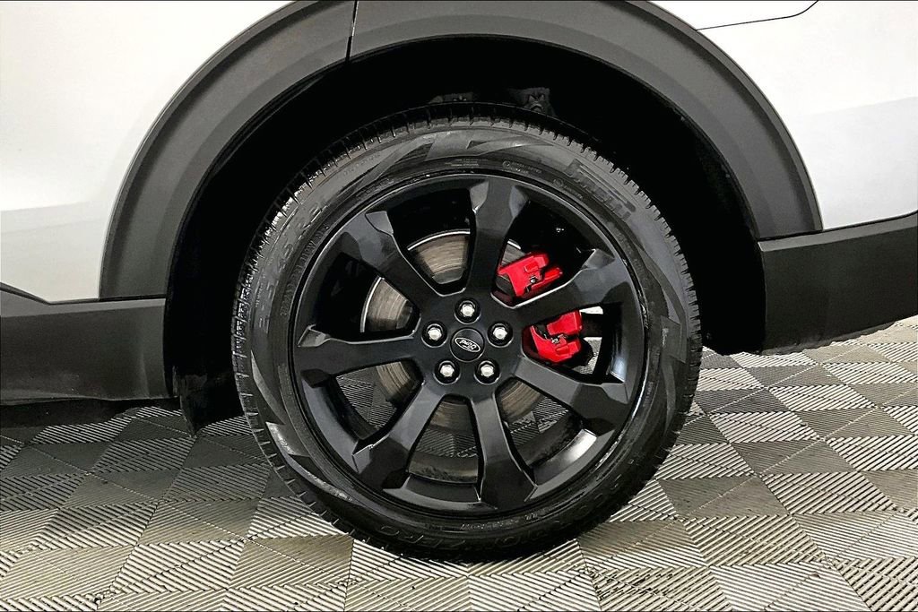 Used 2020 Ford Explorer ST w/ ST Street Pack image 8