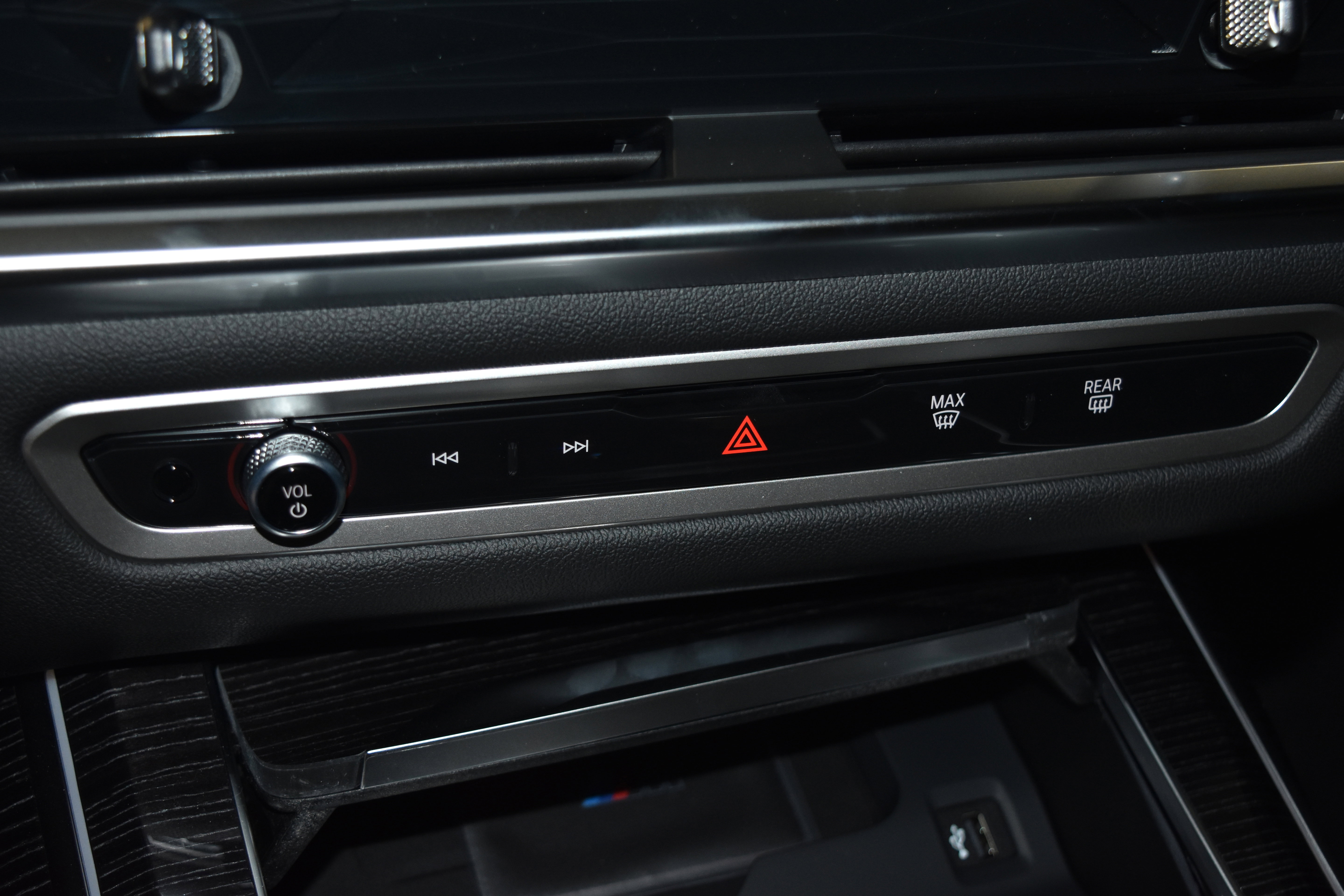 New 2026 BMW X7 M60i image 12