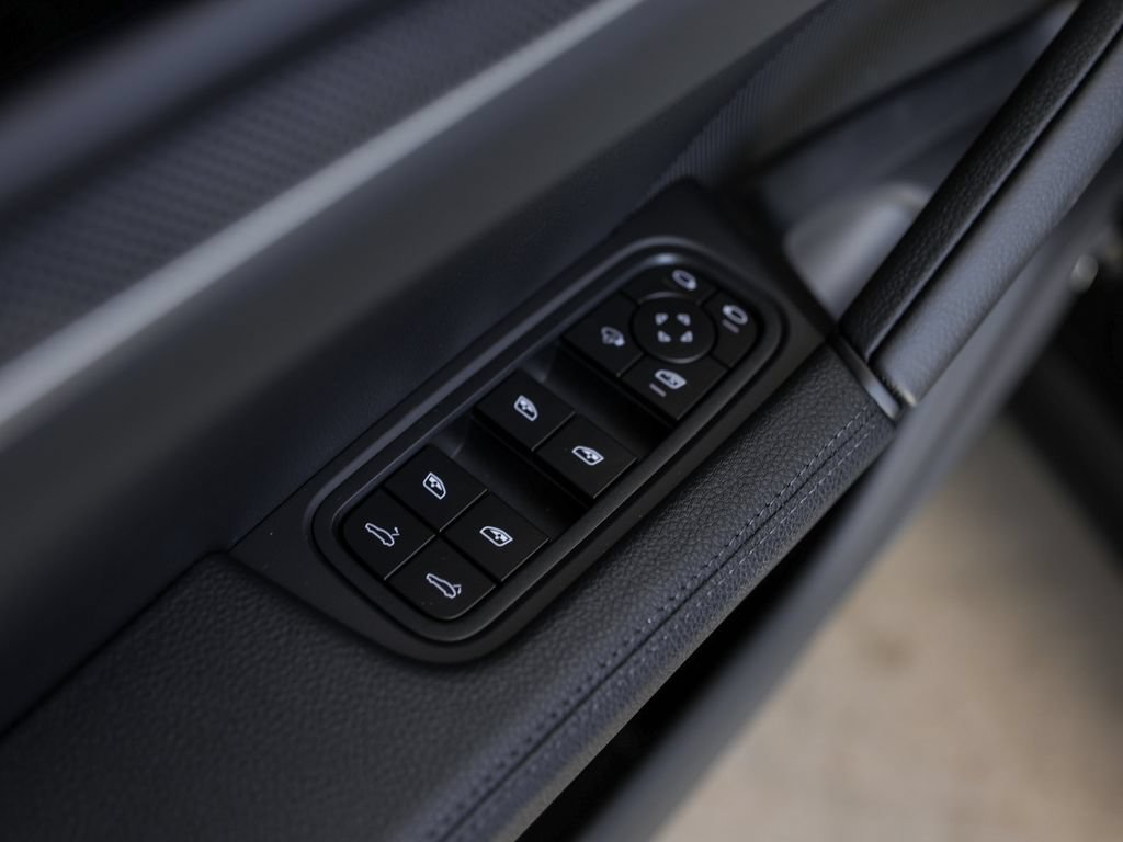 New 2026 Porsche Cayenne S AWD/4WD image 26