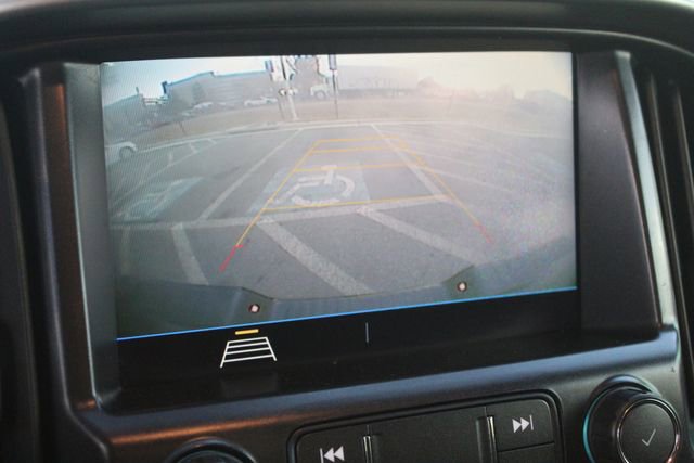 Used 2021 Chevrolet Colorado LT w/ Redline Special Edition image 19