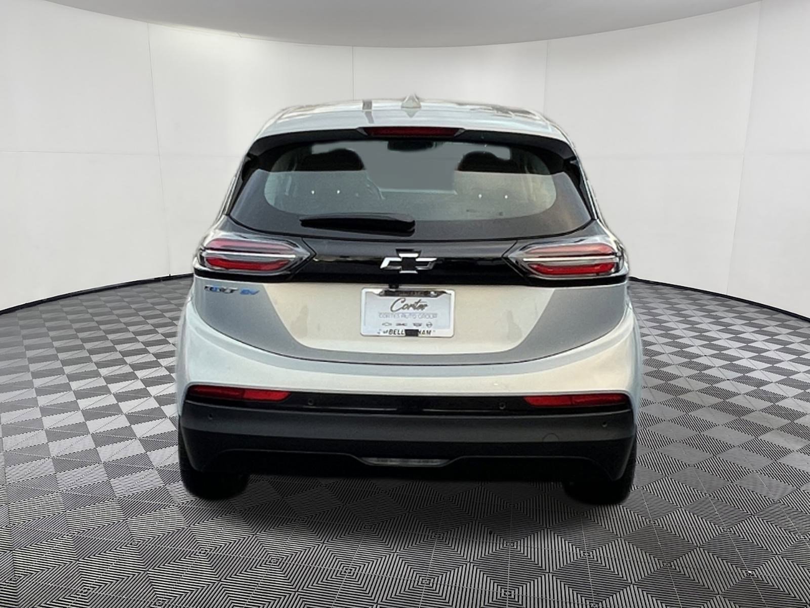 Used 2023 Chevrolet Bolt LT w/ Driver Confidence Package image 5