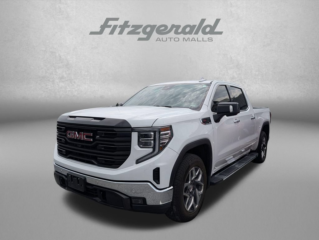 Used 2023 GMC Sierra 1500 SLT w/ SLT Premium Plus Package AWD/4WD image 3