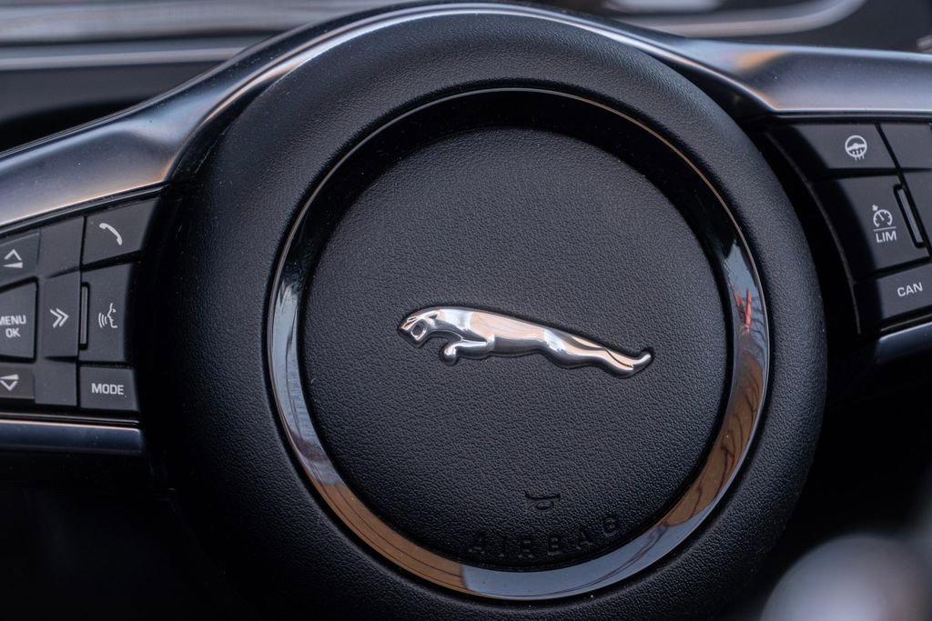 Used 2021 Jaguar F-TYPE Convertible image 21