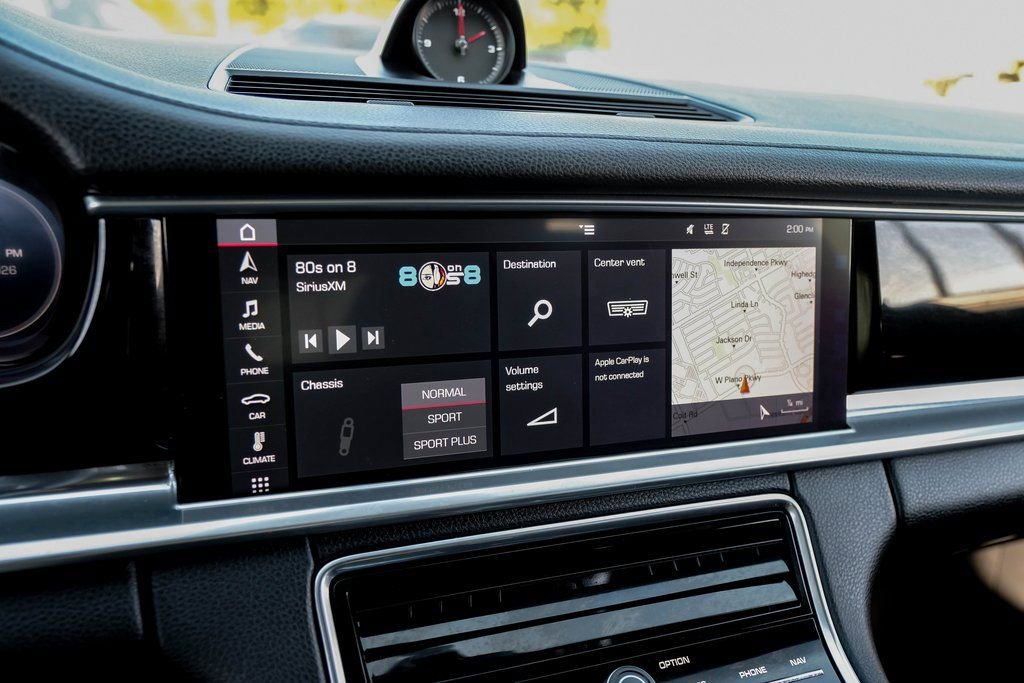 Used 2019 Porsche Panamera 4 image 26