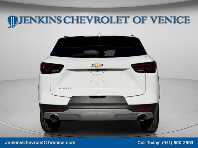 New 2026 Chevrolet Blazer LT w/ Convenience Package FWD image 10