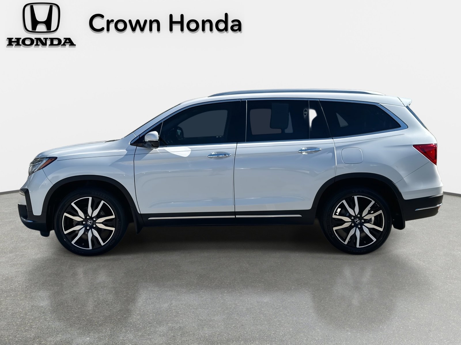 Used 2022 Honda Pilot Touring image 2