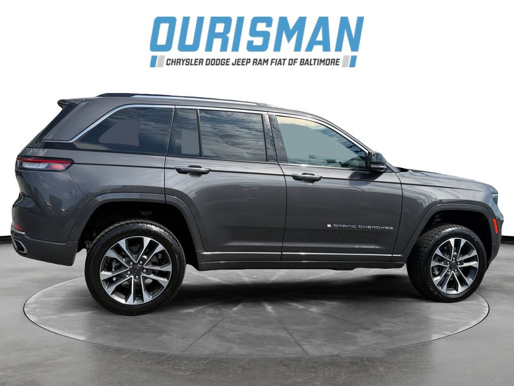 Used 2023 Jeep Grand Cherokee Overland AWD/4WD image 7
