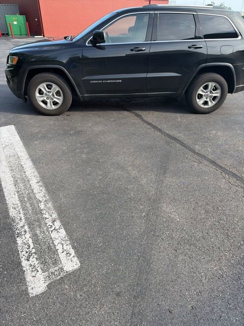 Used 2016 Jeep Grand Cherokee Laredo w/ Quick Order Package 23E AWD/4WD image 2