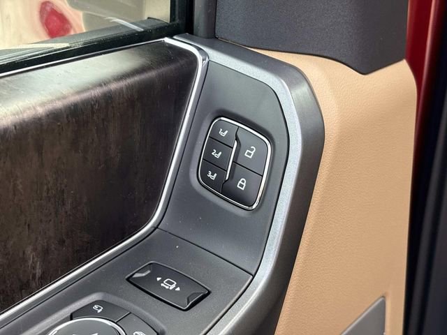 New 2026 Ford F250 Lariat w/ Black Appearance Package image 21