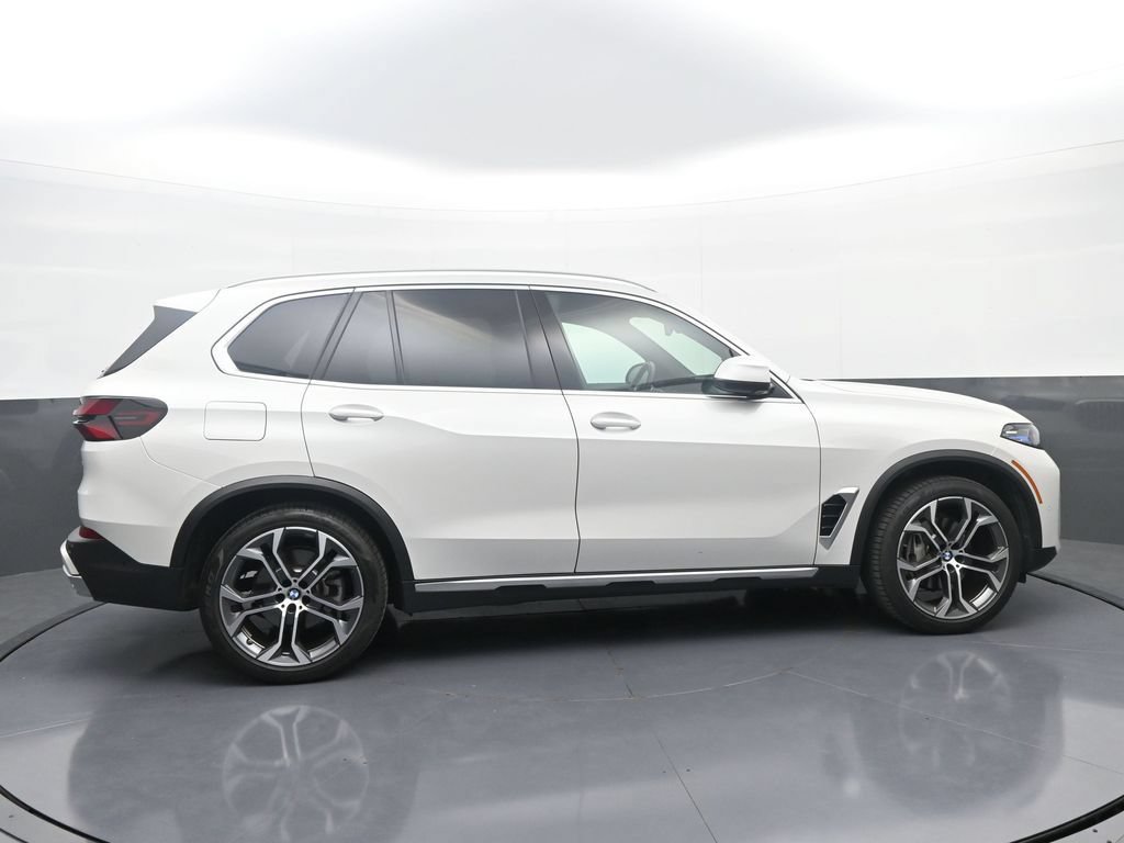 New 2026 BMW X5 xDrive40i AWD/4WD image 8