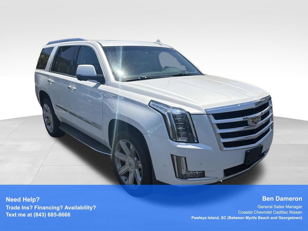 Used 2017 Cadillac Escalade Luxury AWD/4WD image 4
