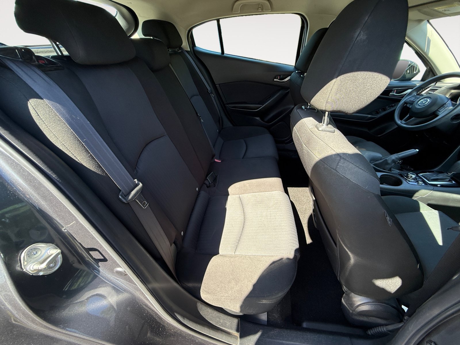 Used 2016 MAZDA MAZDA3 i Sport FWD image 18