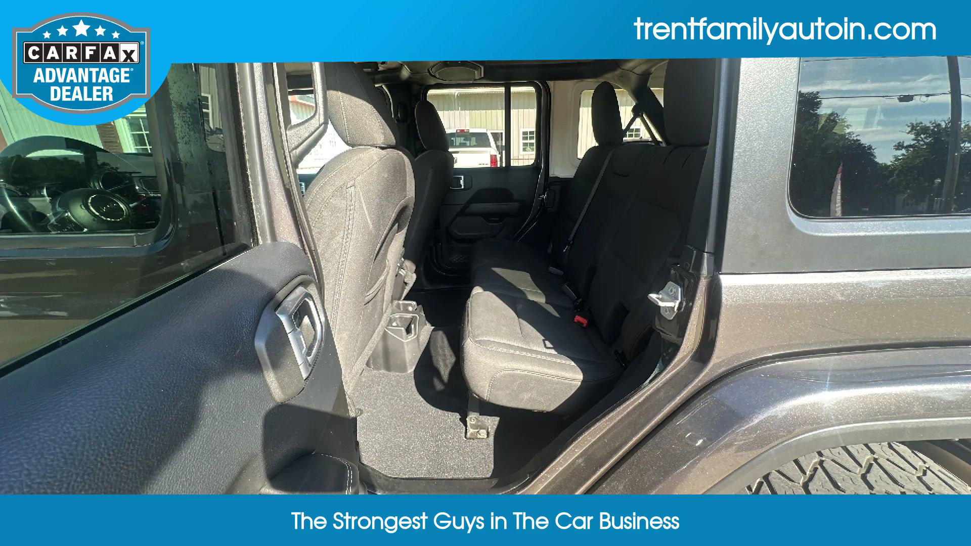 Used 2019 Jeep Wrangler Unlimited Sahara image 31