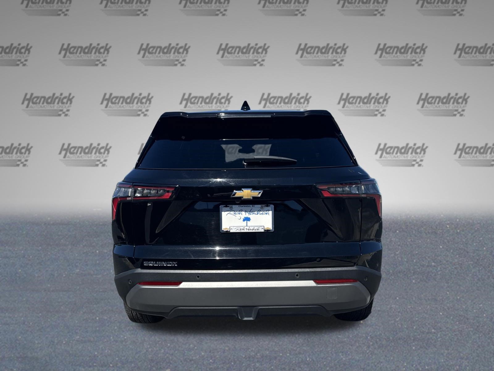 Used 2026 Chevrolet Equinox LT FWD image 9