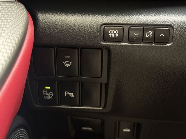 Used 2015 Lexus RC 350 AWD w/ Navigation System Package image 21