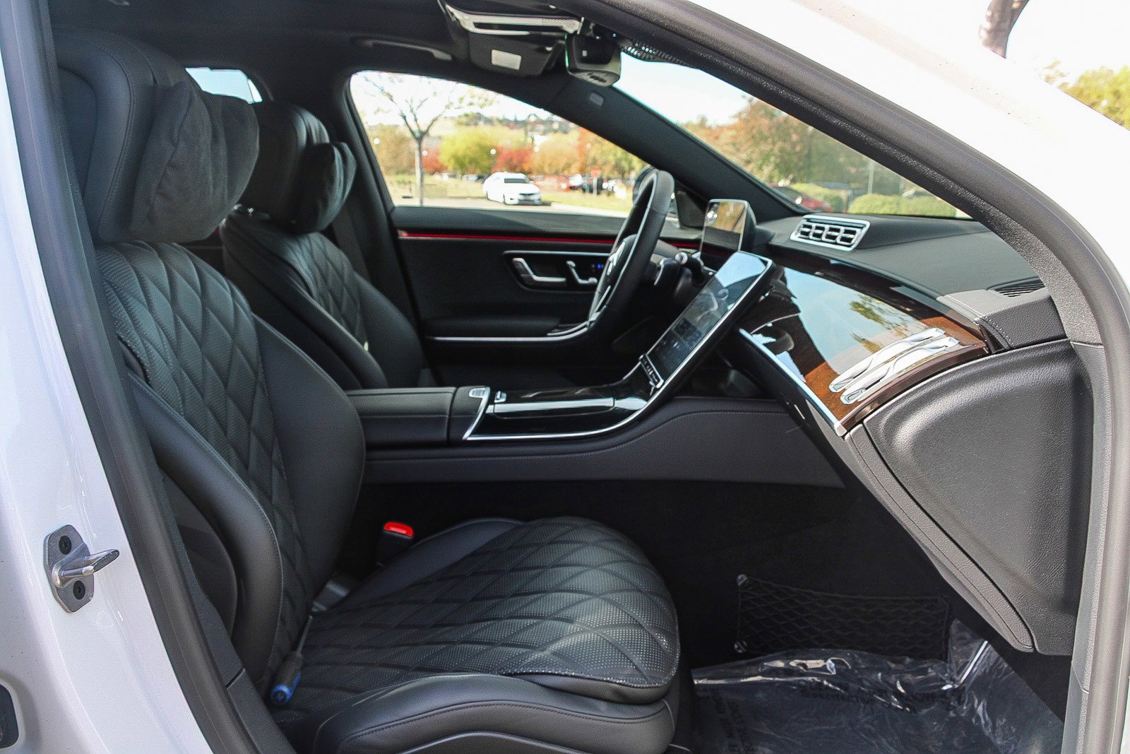 New 2024 Mercedes-Benz S 580 4MATIC Sedan image 16