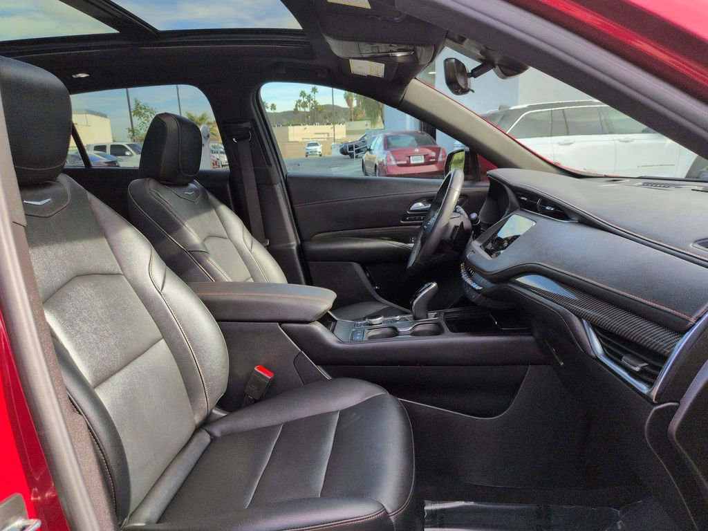Used 2023 Cadillac XT4 Sport w/ Enhanced Visibility Package image 17