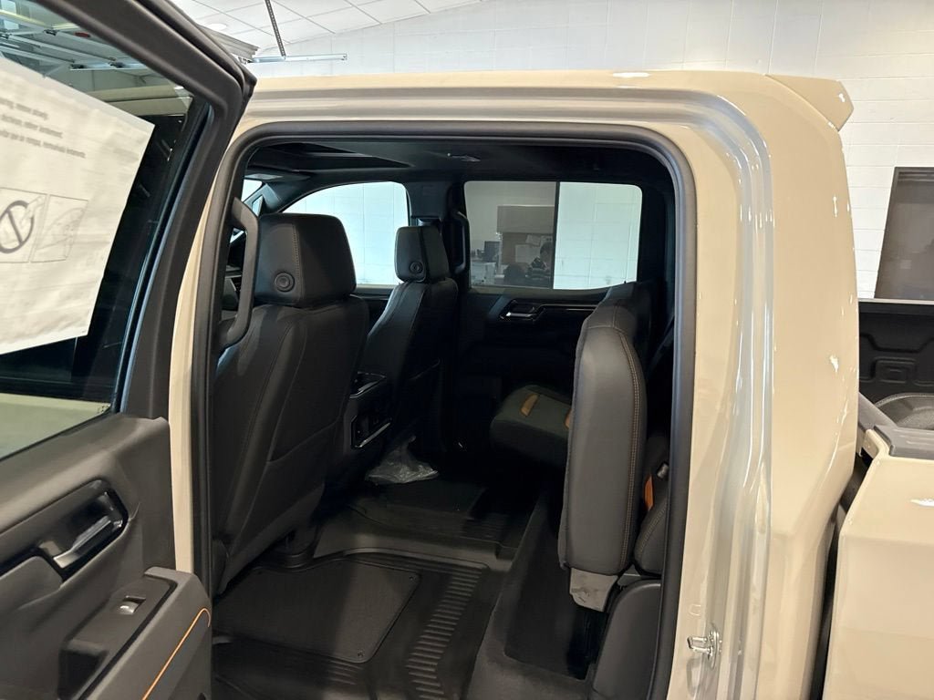 New 2026 GMC Sierra 1500 AT4 w/ AT4 Premium Package AWD/4WD image 20