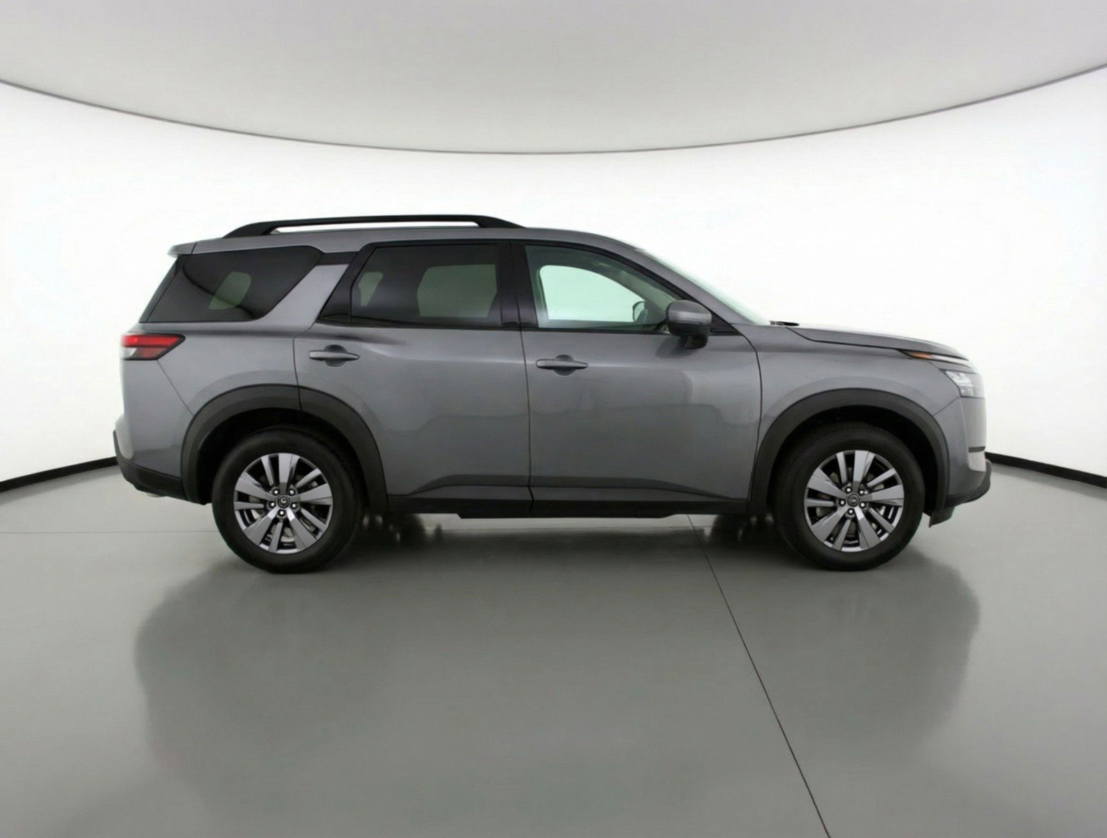 Used 2025 Nissan Pathfinder SV AWD/4WD image 11