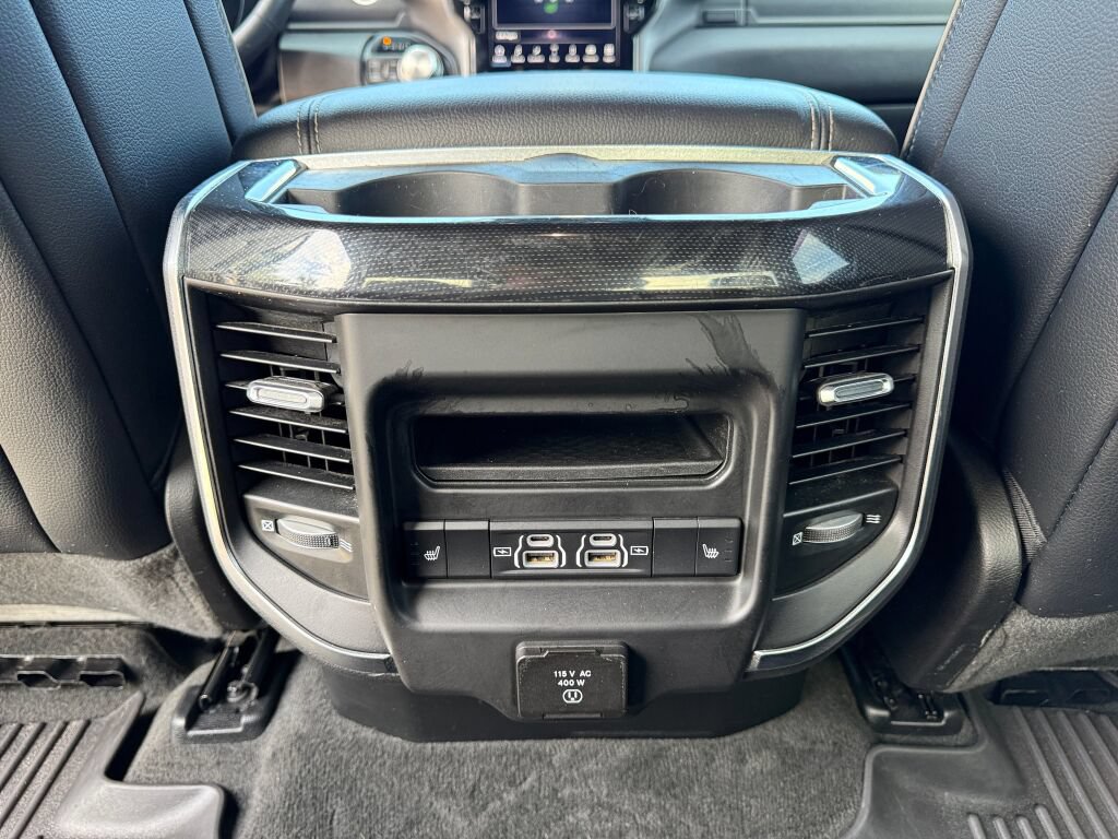 Used 2022 RAM 1500 Laramie AWD/4WD image 32
