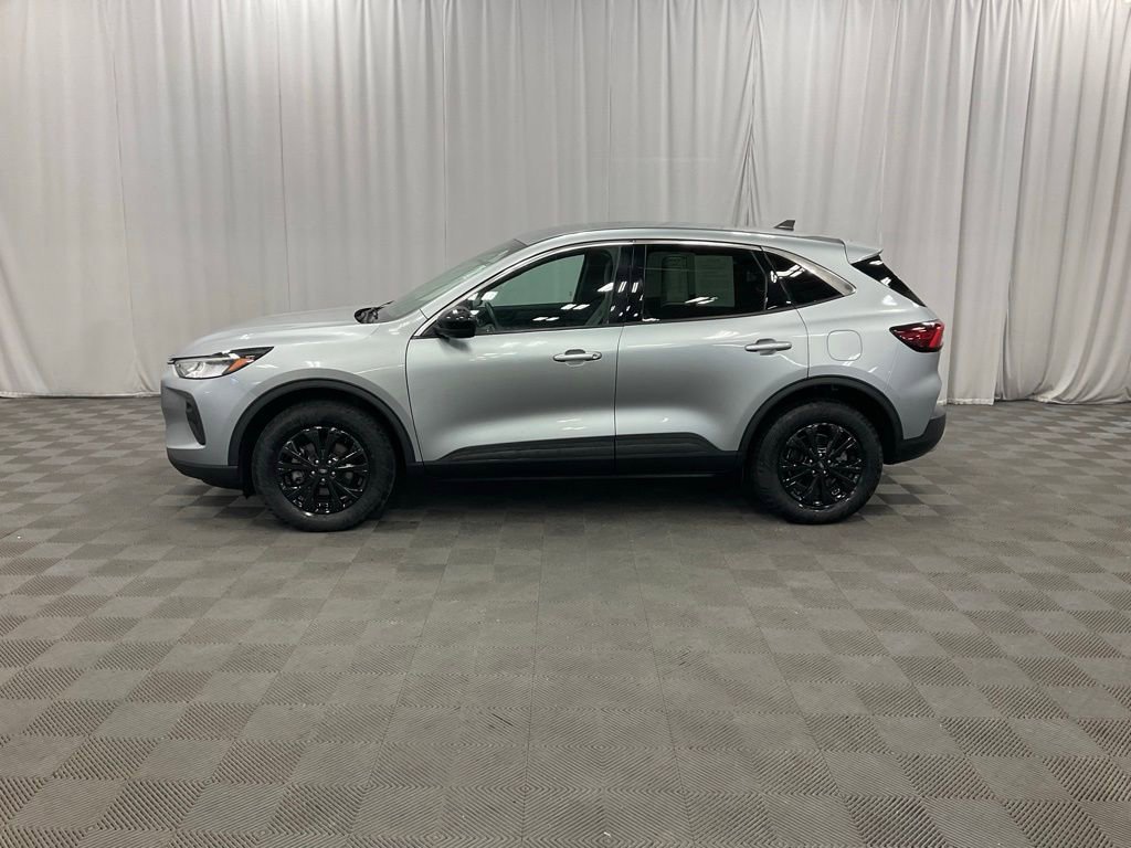 Used 2024 Ford Escape Active image 10