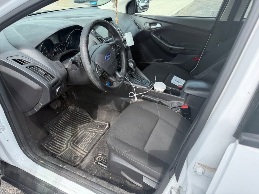 Used 2017 Ford Focus SEL w/ Interior Protection Package FWD image 8