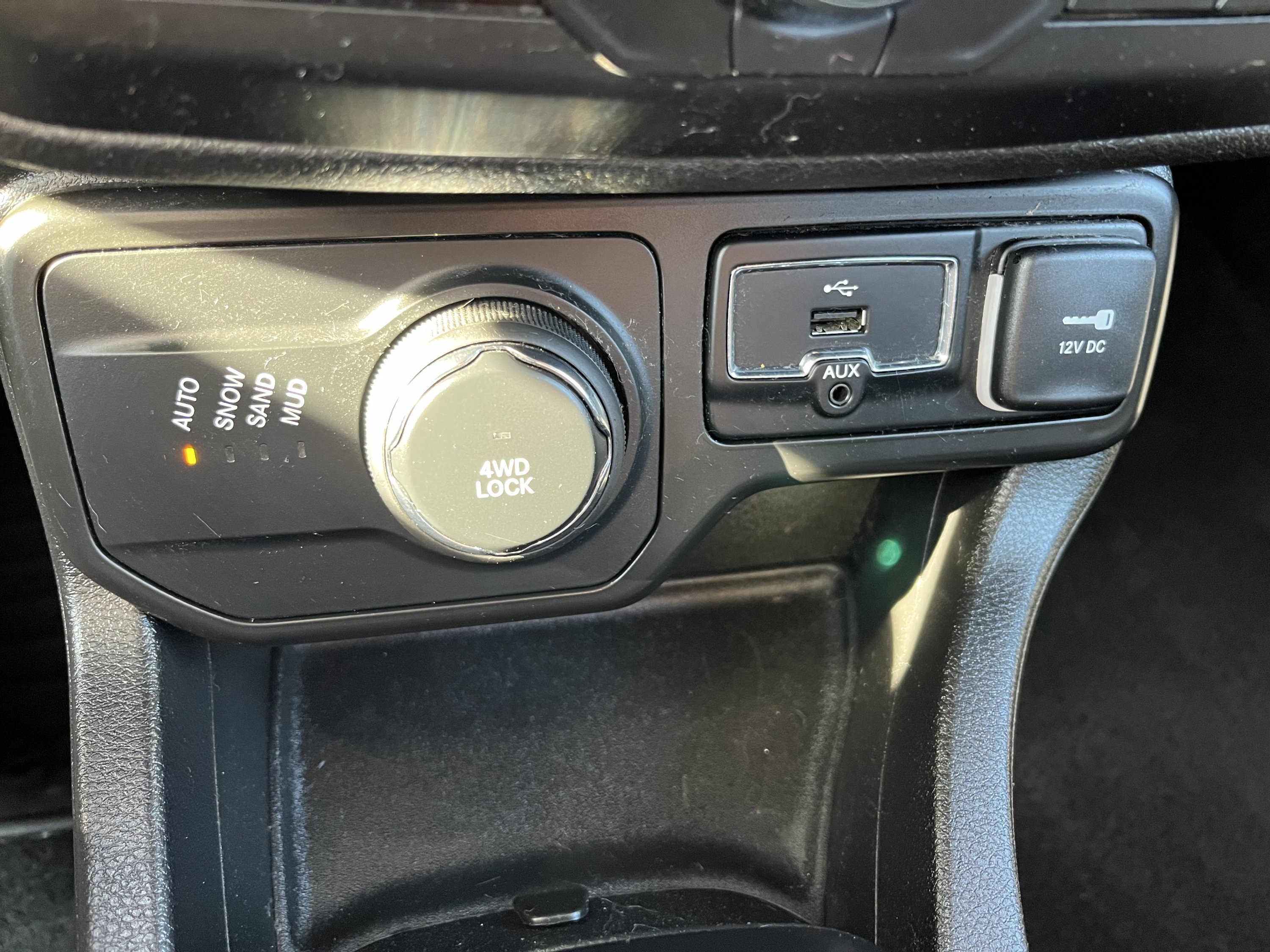 Used 2019 Jeep Renegade Altitude w/ Quick Order Package 22M AWD/4WD image 14