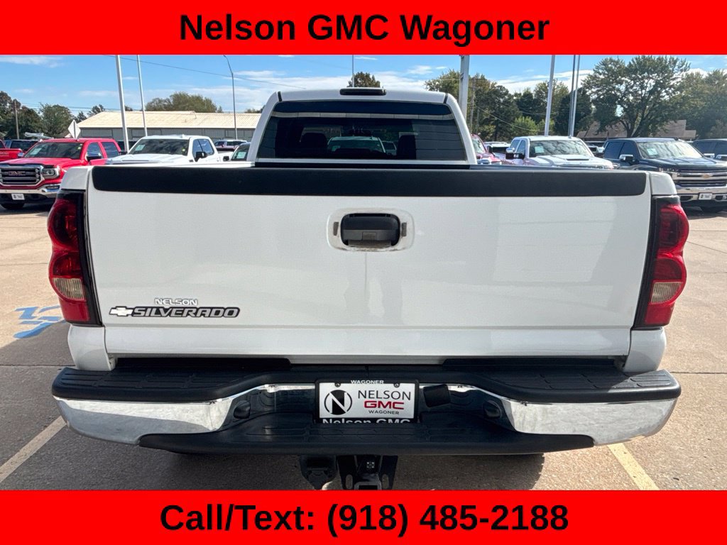 Used 2004 Chevrolet Silverado 3500 4x4 Crew Cab w/ Heavy-Duty Power Package image 5